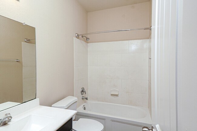 Building Photo - 3042 Camelia View Ln