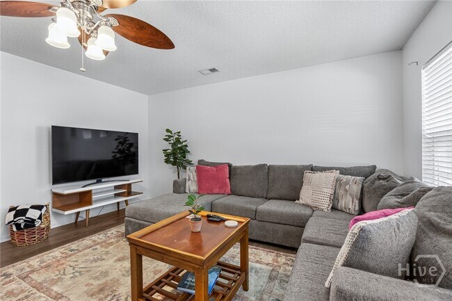 Building Photo - 231 Tigers Paw Dr