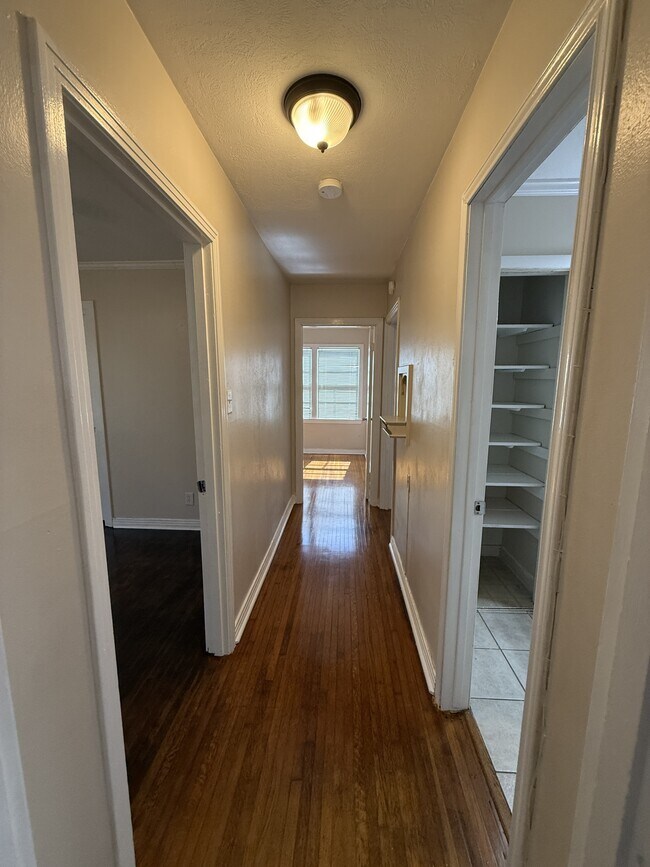 Building Photo - 790 Peyton Dr