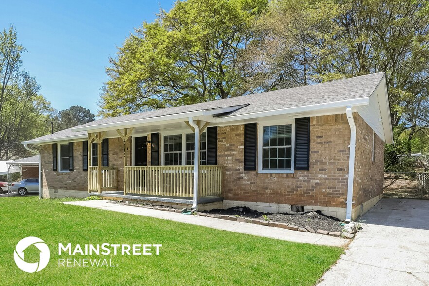 Building Photo - 8143 Huntington Dr