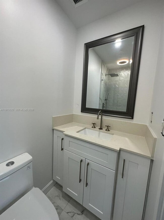 Building Photo - 34 SE 3rd Terrace