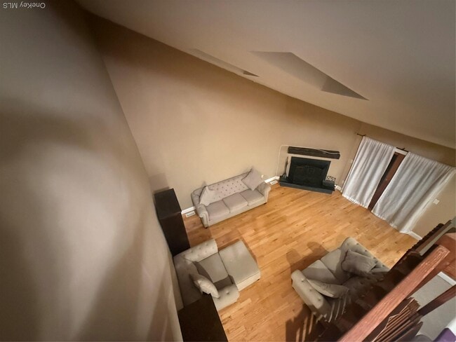 Building Photo - 21 Cherry Ct