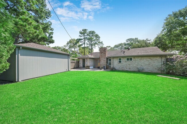Building Photo - 1726 Ashford Hollow Ln