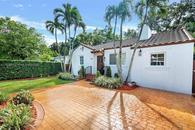 Primary Photo - 2180 SW 24th St