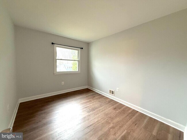 Building Photo - 4959 Linsey Ct