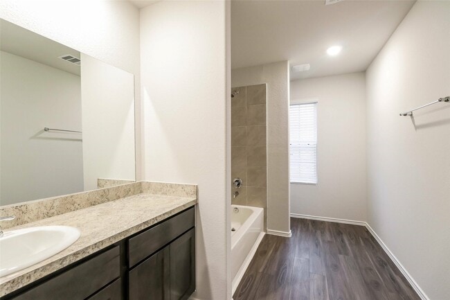 Building Photo - 13528 Stonecat Dr