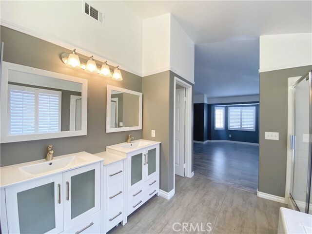Building Photo - 5154 Picasso Dr