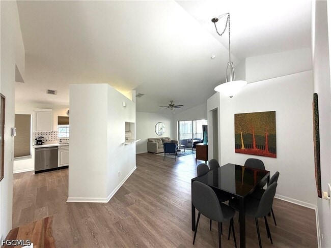 Building Photo - 3740 Fieldstone Blvd