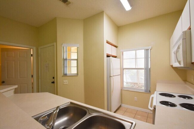 Building Photo - 8427 Crystal Cove Loop