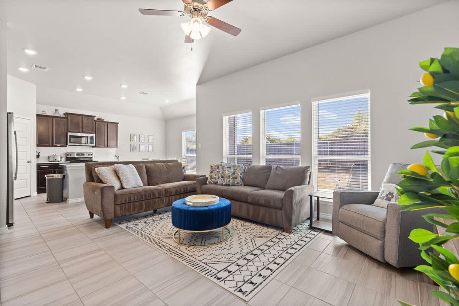 Building Photo - 1116 Monte Verde Dr