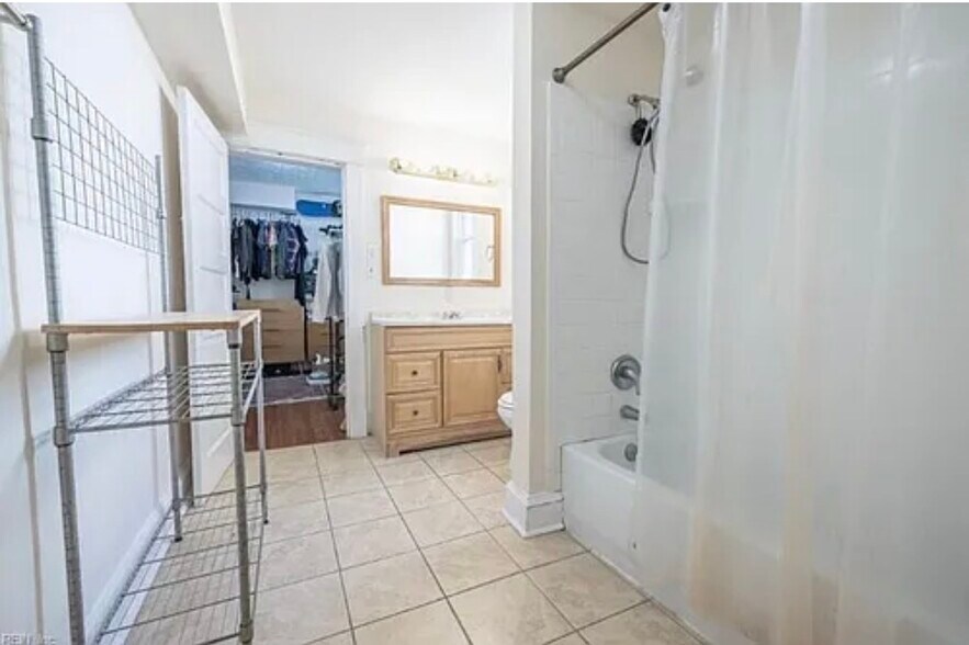 Building Photo - 214 Lucile Ave