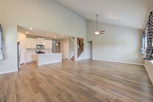 Building Photo - 6027 Jenna Wy