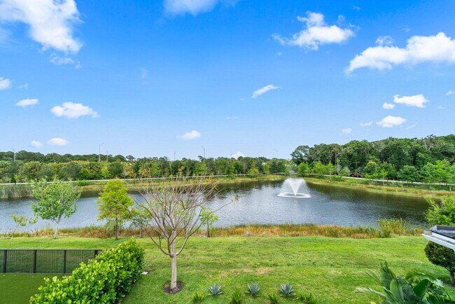 Building Photo - 13026 Artisan Cir