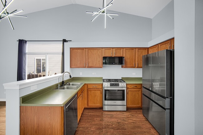 Building Photo - 16623 Natoma Dr