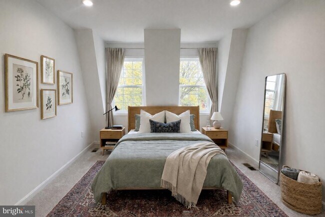 Building Photo - 2322 Shannon Pl SE