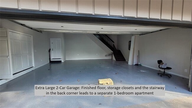 Building Photo - 9610 Farmbrook Ln