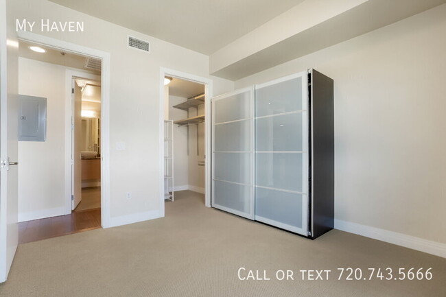 Building Photo - Amazing apartment in Jefferson Park with v...