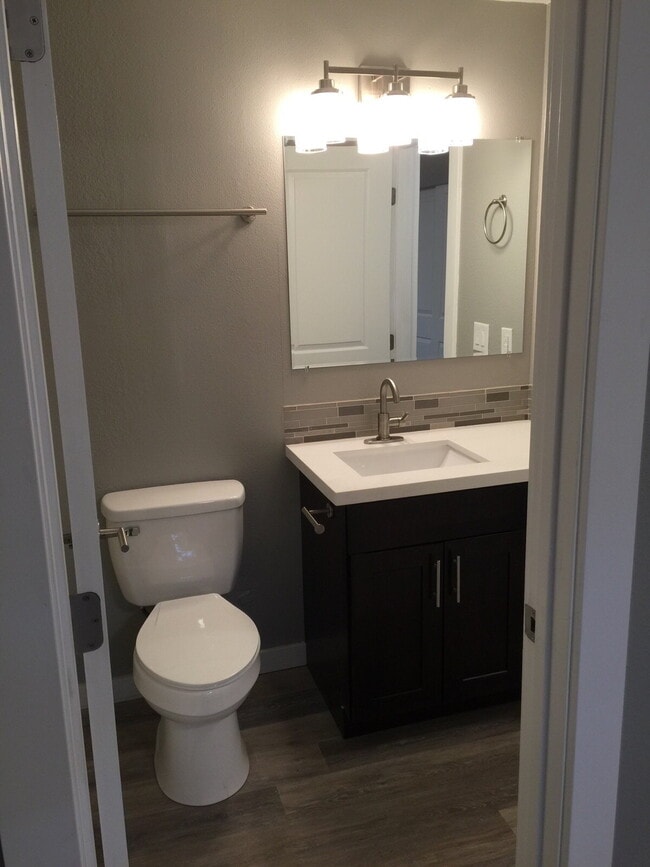 Building Photo - 3902 S Tyler St