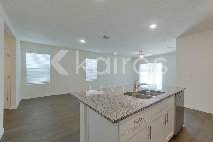 Building Photo - 32016 Katelin Cir