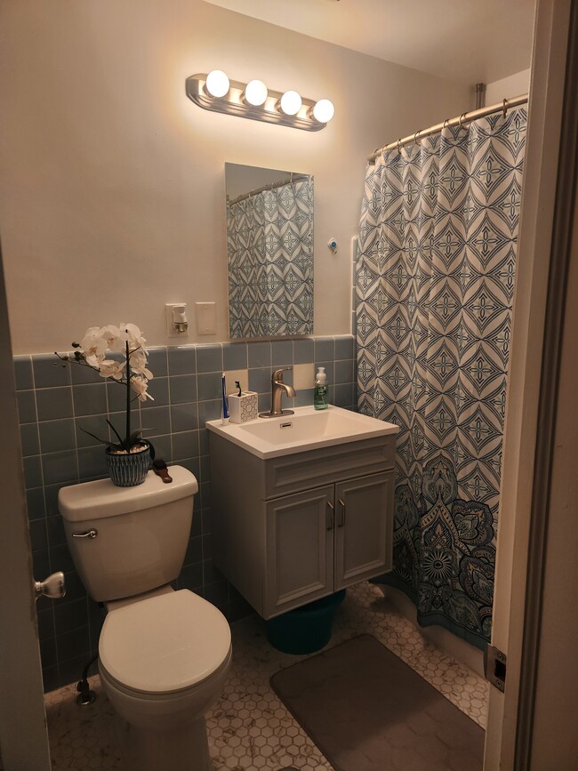 bathroom - 13797 Cedar Rd