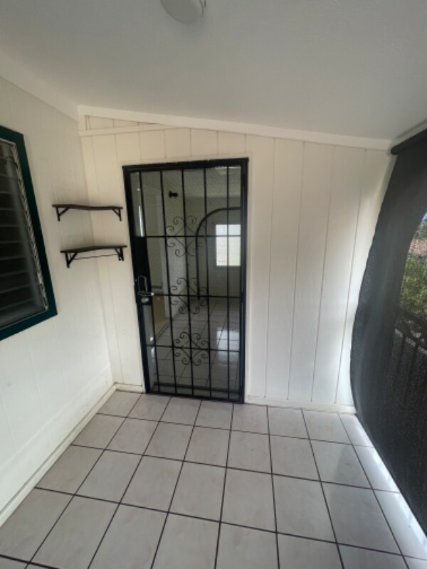 Building Photo - 94-361-361 Kahuanani St