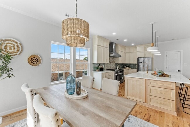 Building Photo - Brand-new condo in the heart of Ocean View.