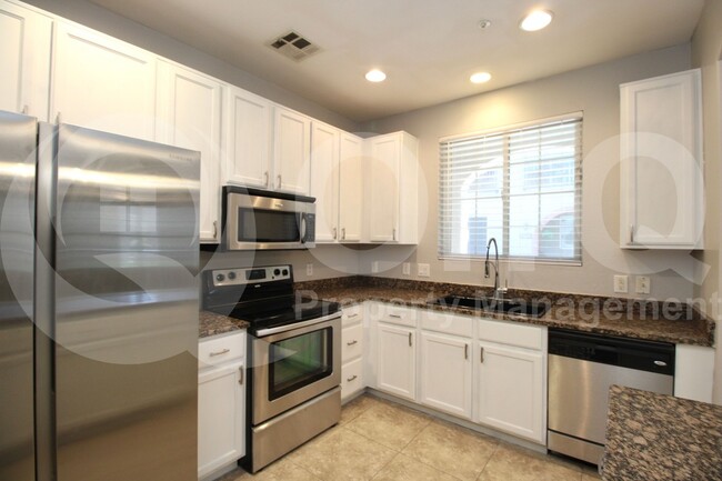 Building Photo - 4769 E Thunderheart Trail