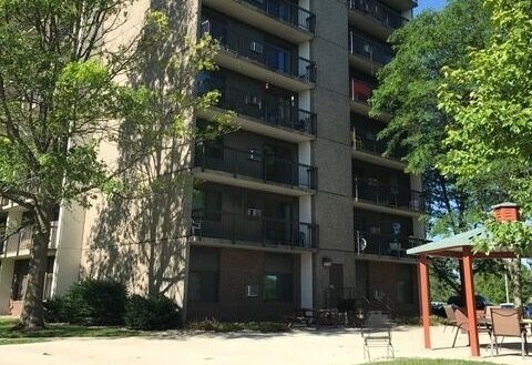 Building Photo - 524 W 53rd St
