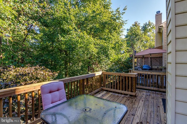Building Photo - 7608 Southern Oak Dr