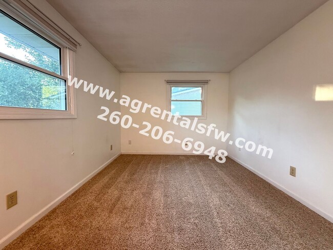 Building Photo - 5705 Graber Dr