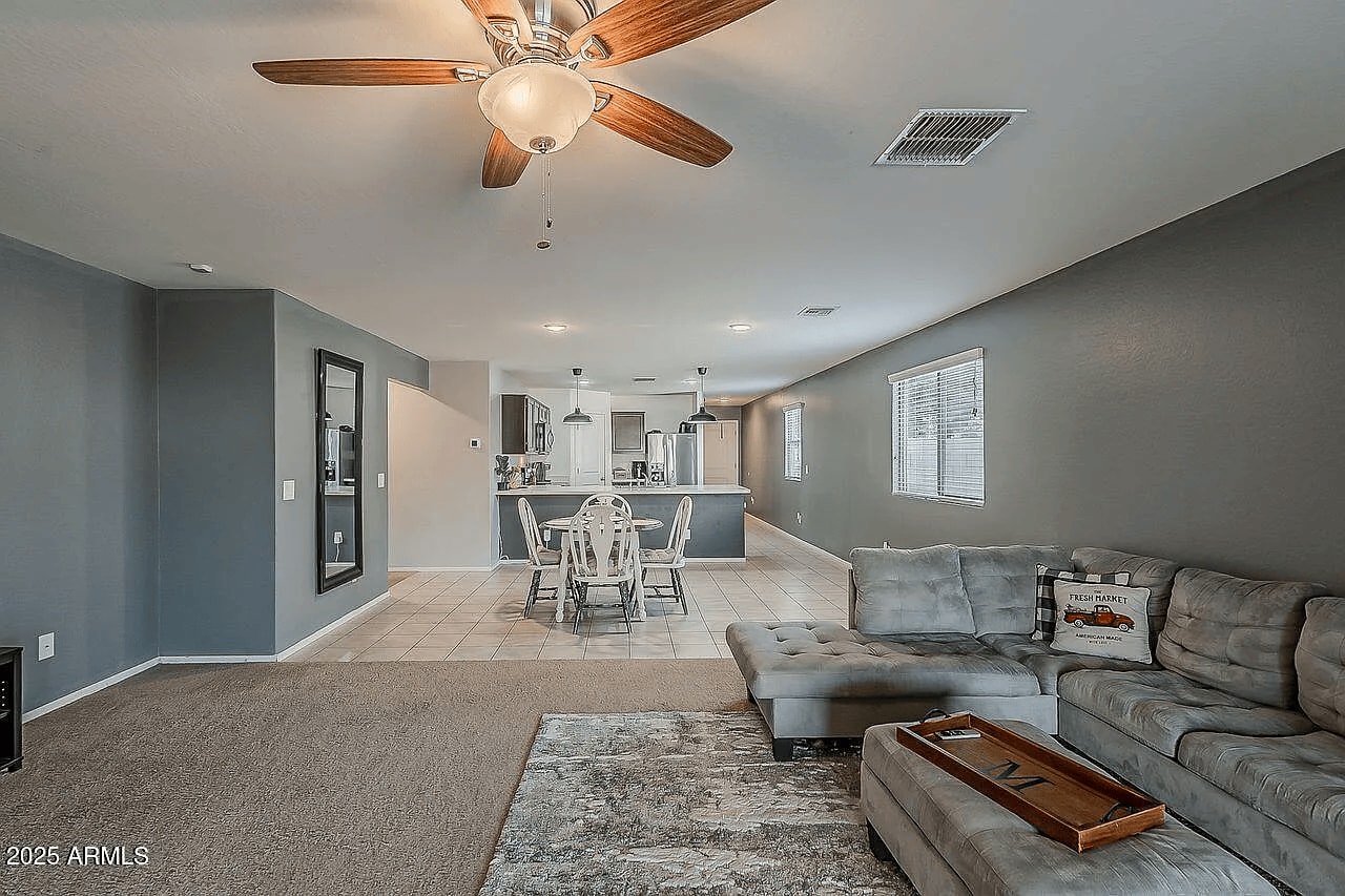 Building Photo - 8721 S 253rd Dr