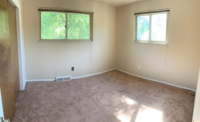 Building Photo - 104 East St