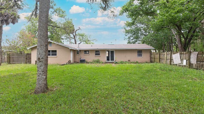 Building Photo - 420 S Caroline St