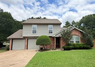 Building Photo - 21 Brewster Ct
