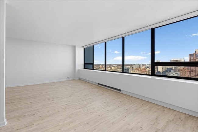 Building Photo - 2800 N Lake Shore Dr