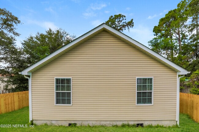 Building Photo - 4612 Third Ave
