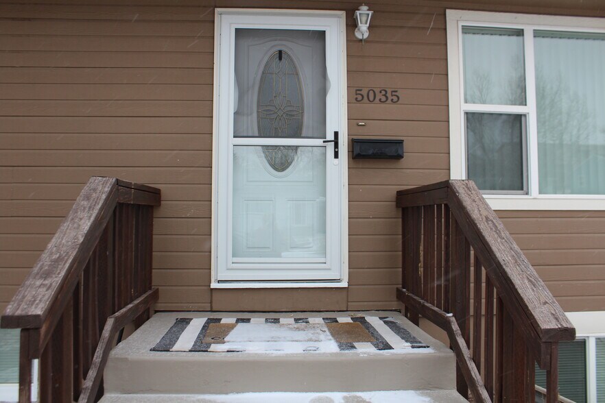 Building Photo - 5035 Ogallala Pl