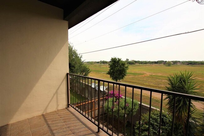 Building Photo - 9811 Sterling Loop