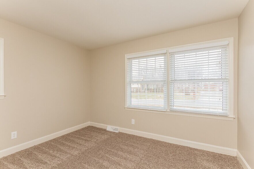 Building Photo - 5344 Evanshire Dr