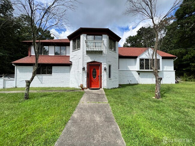 Primary Photo - 200 Old Forge Rd