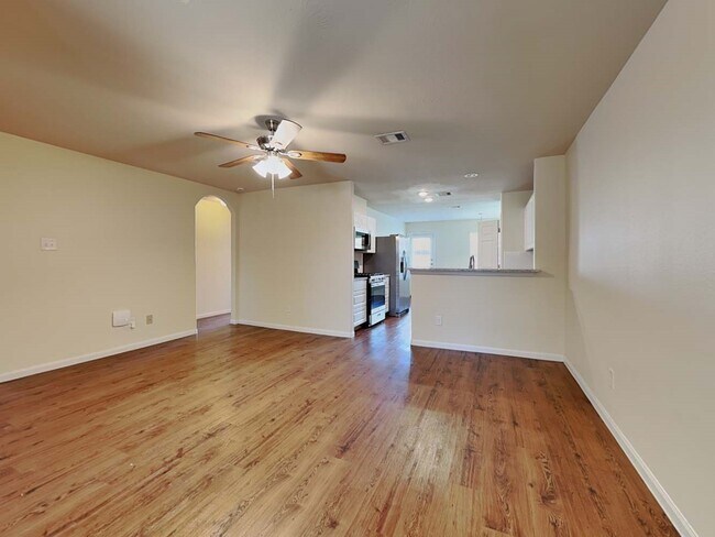 Building Photo - 18826 N Lyford Dr