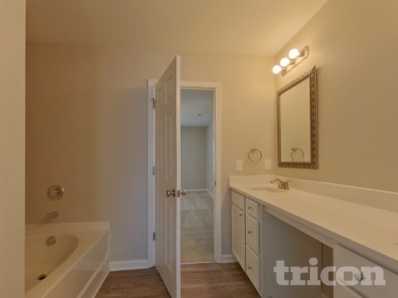 Building Photo - 937 Marietta St