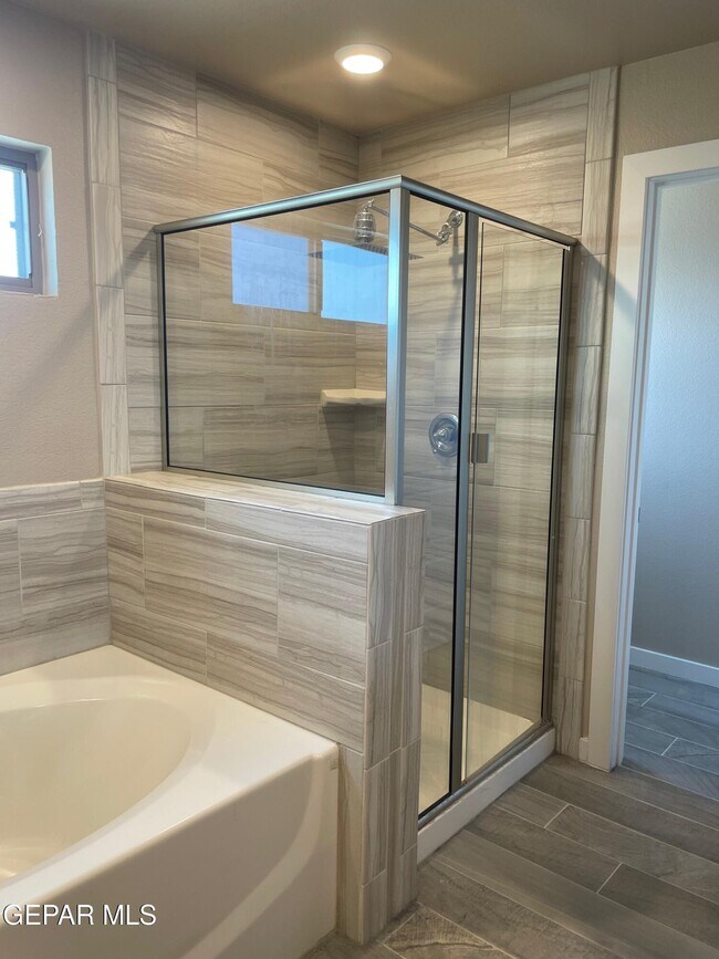 Building Photo - 15117 Design Ct
