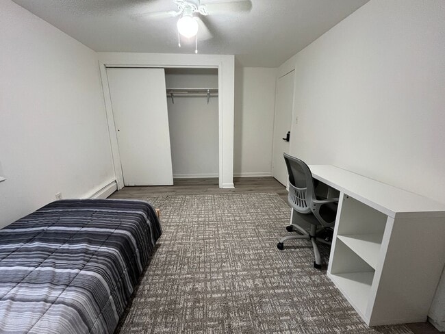 upstairs bedroom 2 - 114 S Lee St