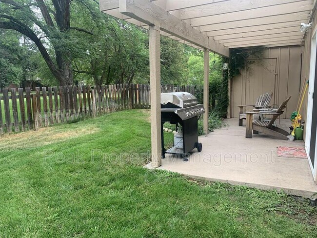 Building Photo - 514 Strachan Dr