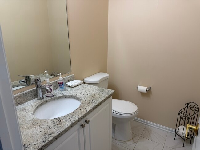 Building Photo - 3100 Irma Ct