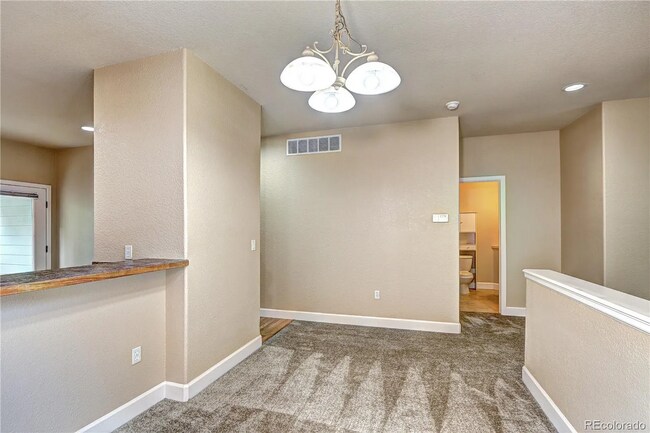 Building Photo - 3 bed / 2.5 bath duplex in Castle Rock!! -18 month lease preferred