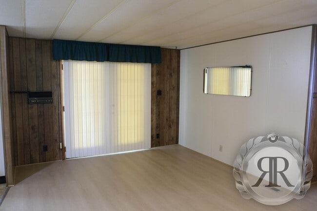 Building Photo - 3bd 2ba Home in West Valley Yakima