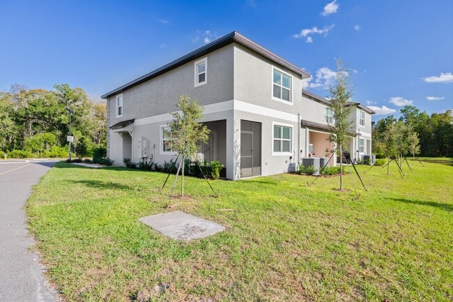 Building Photo - Brand New End Unit Townhome in Angeline Co...