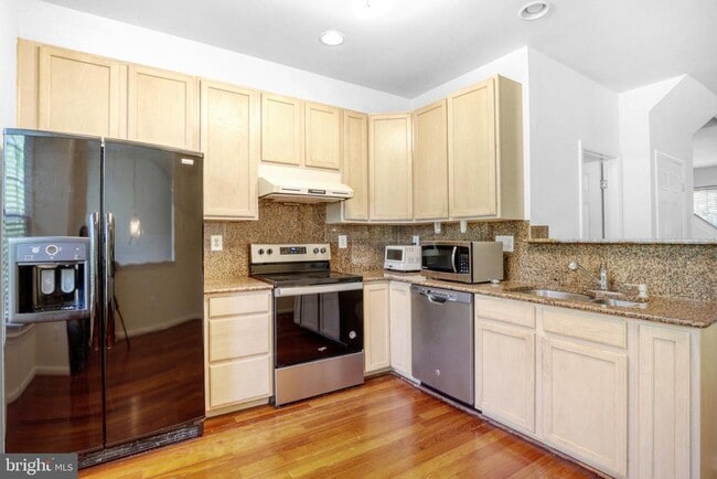 Building Photo - 11421 Abner Ave